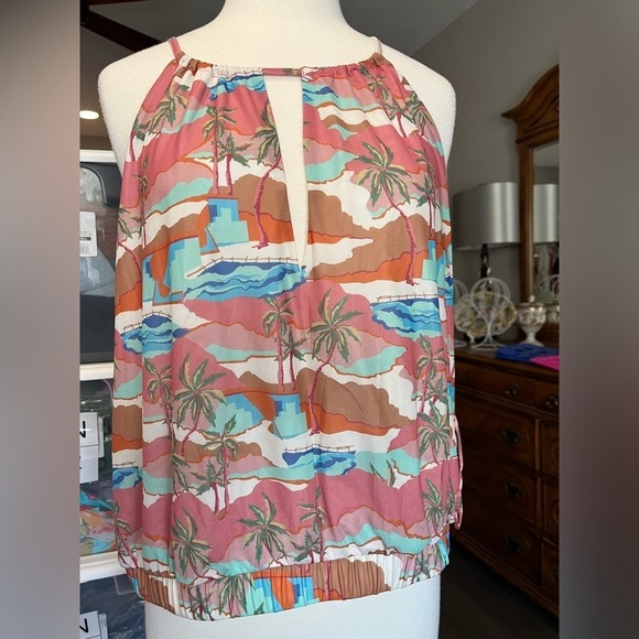 Royalty Tops - Sleeveless Top